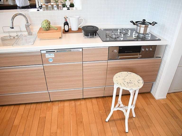 イレクターパイプを使ってキッチンスツールを作ろう！